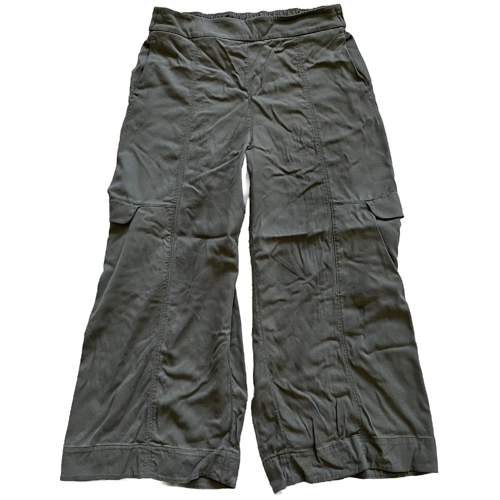 LULULEMON Metropolis Maven High-Rise Crop Size 6 Minimalist Contemporary Comfy
